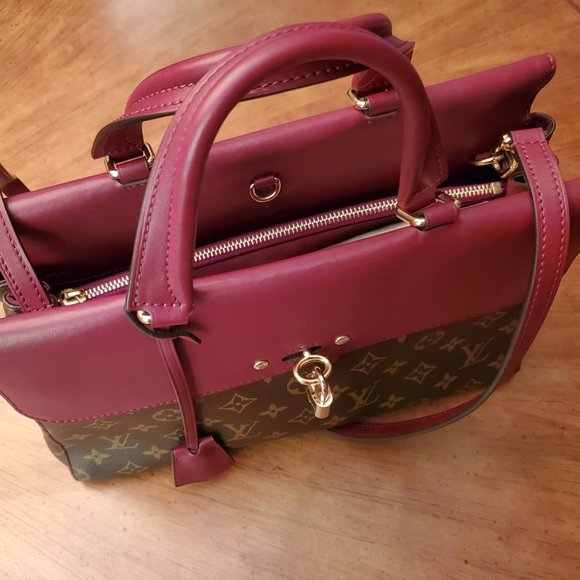 Louis Vuitton Cerise Monogram Venus Bag - Picture 5 of 9